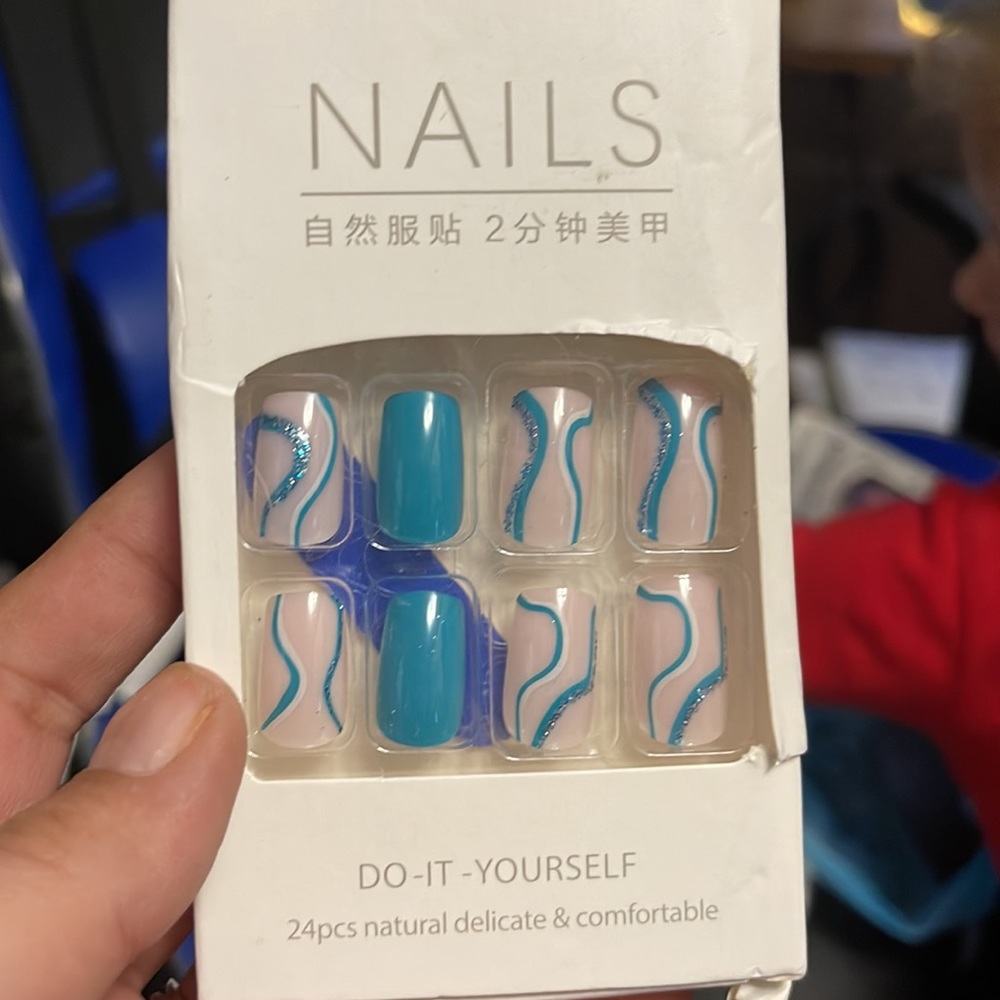 Nails - Picture 5 of 6